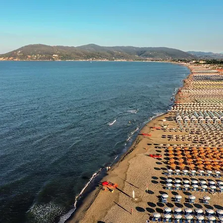 Oda ve Kahvaltı Nonna Piera Marina Di Carrara