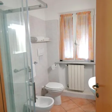 Nonna Piera Bed & Breakfast Marina Di Carrara