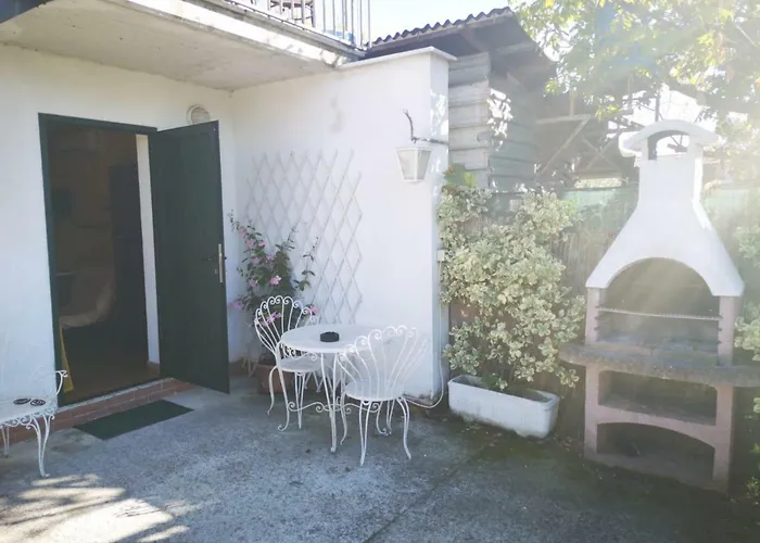 Nonna Piera B&B 마리나 디 카라라